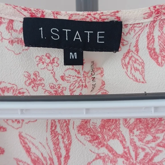 1. State Floral Blouse - Picture 5 of 8